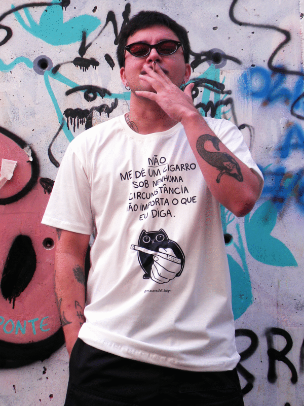 camiseta gatinho fumante